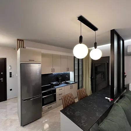 - Fine Living