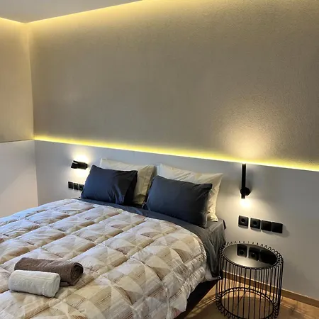 - Fine Living Vevi