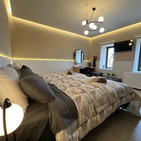 - Fine Living