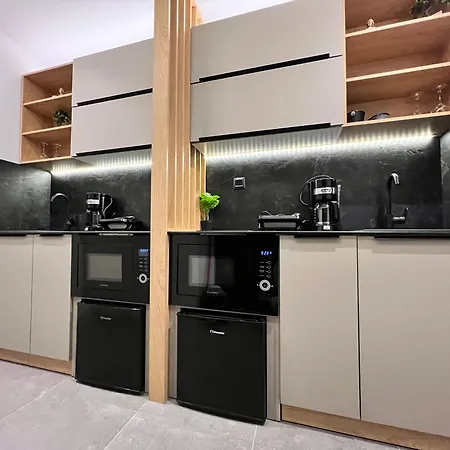 - Fine Living Vevi