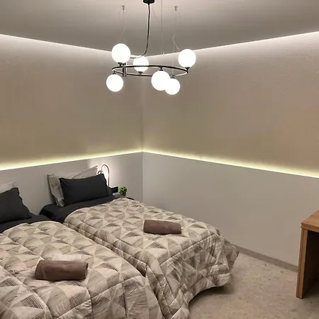 - Fine Living 3*