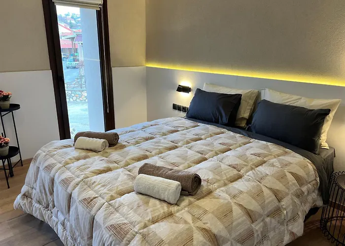 - Fine Living Apart Otel 3*