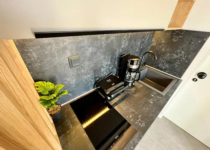 - Fine Living 3* Vevi