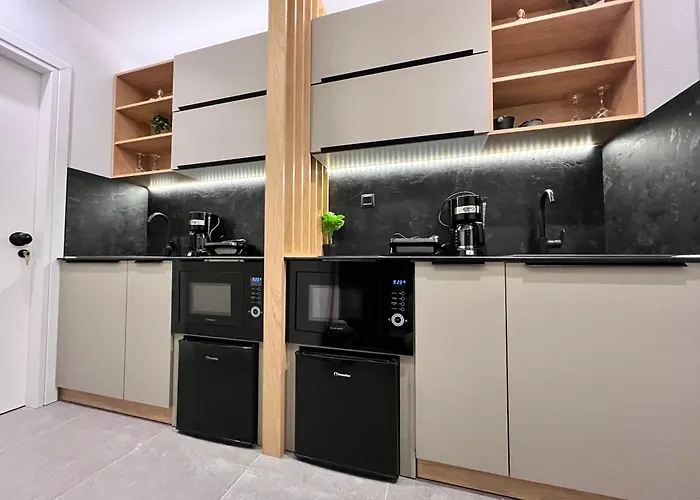 - Fine Living Vevi