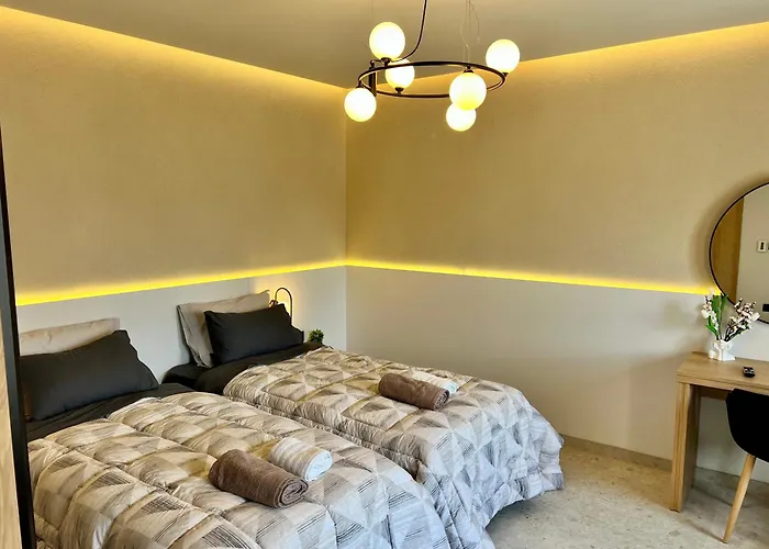 - Fine Living Vevi